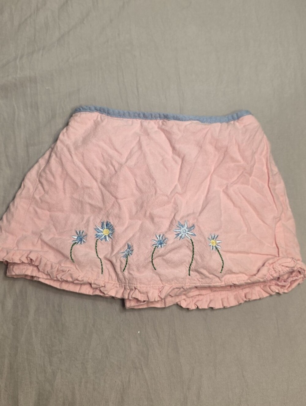 Vintage Y2K Pink Embroidered Skort